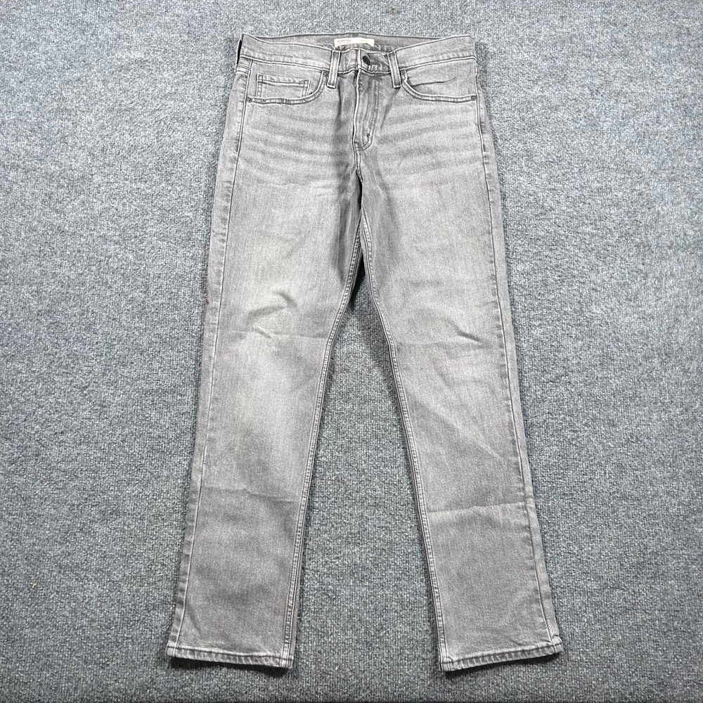 Signature Levi Strauss Jeans Mens Size 32x30 Gray Slim Fit Casual Denim Pants